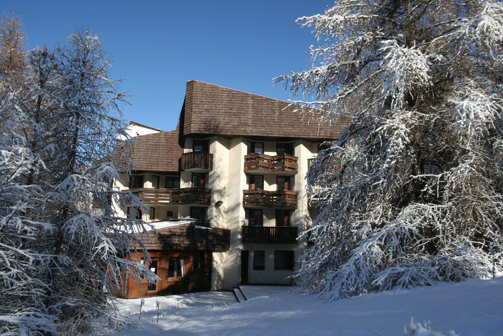 Hotel Les Trappeurs Les Orres Εξωτερικό φωτογραφία